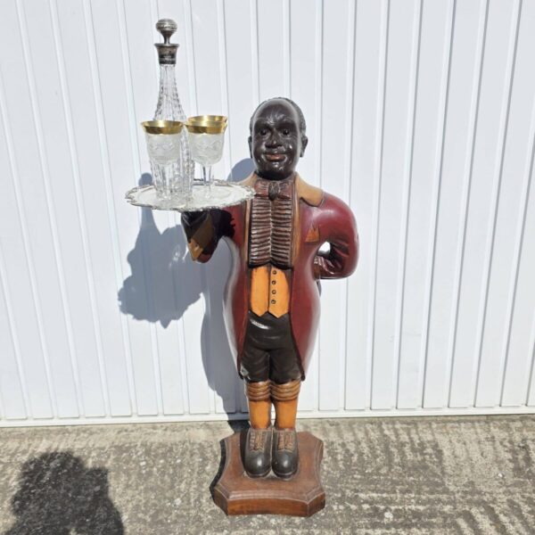 Statueta cu tava